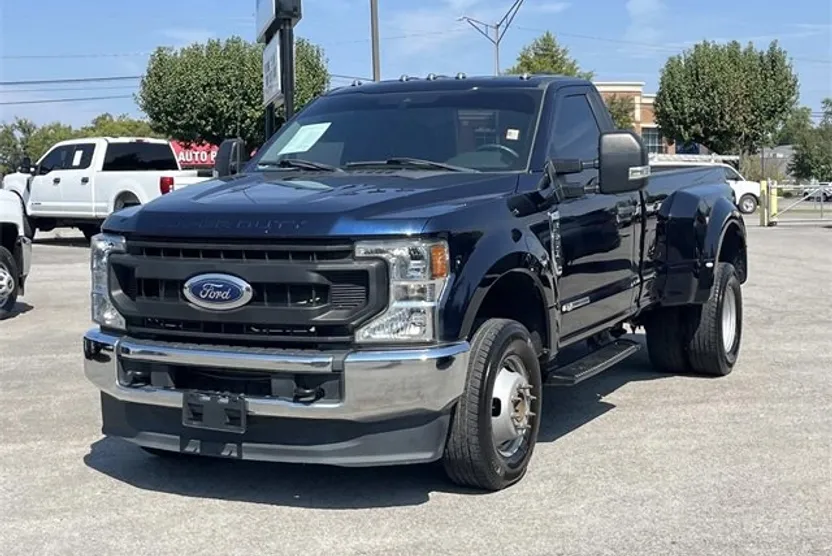 2022 Ford F-350 XL photo 1