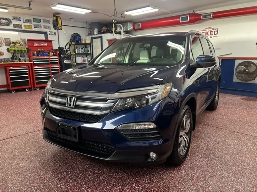 2017 Honda Pilot EX-L photo 1
