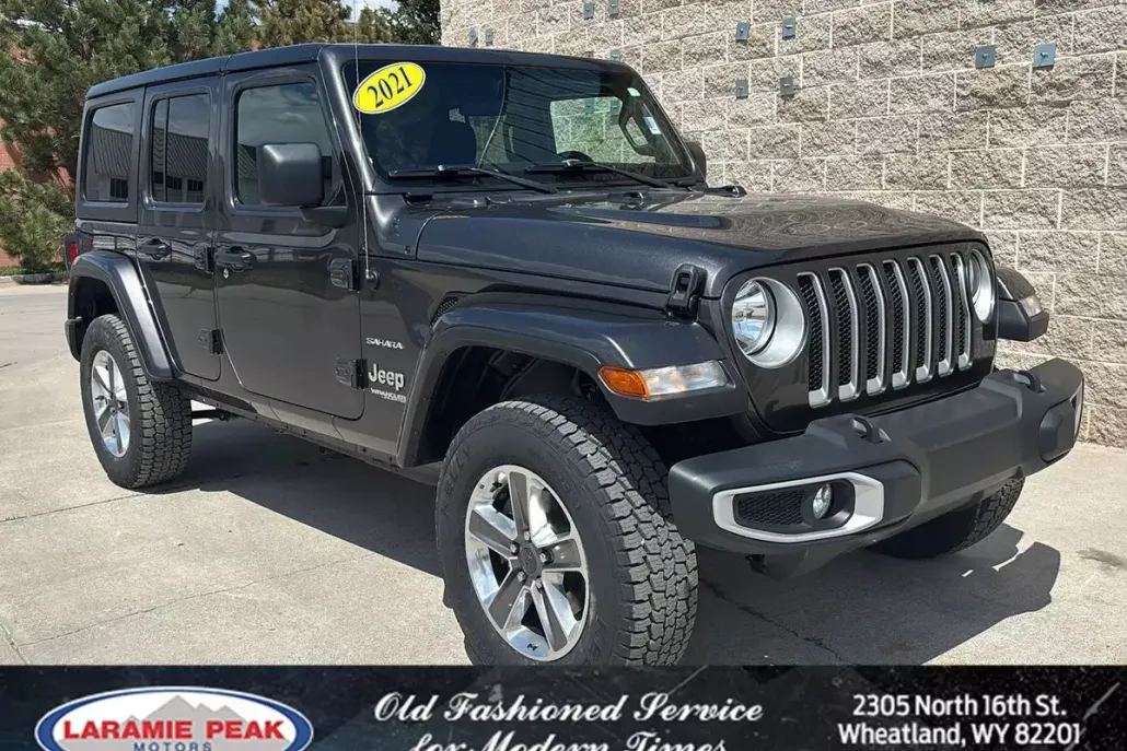 2021 Jeep Wrangler Unlimited Sahara photo 1