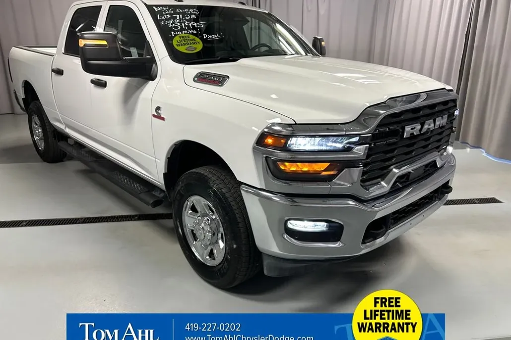 2025 Ram 2500 Tradesman photo 1
