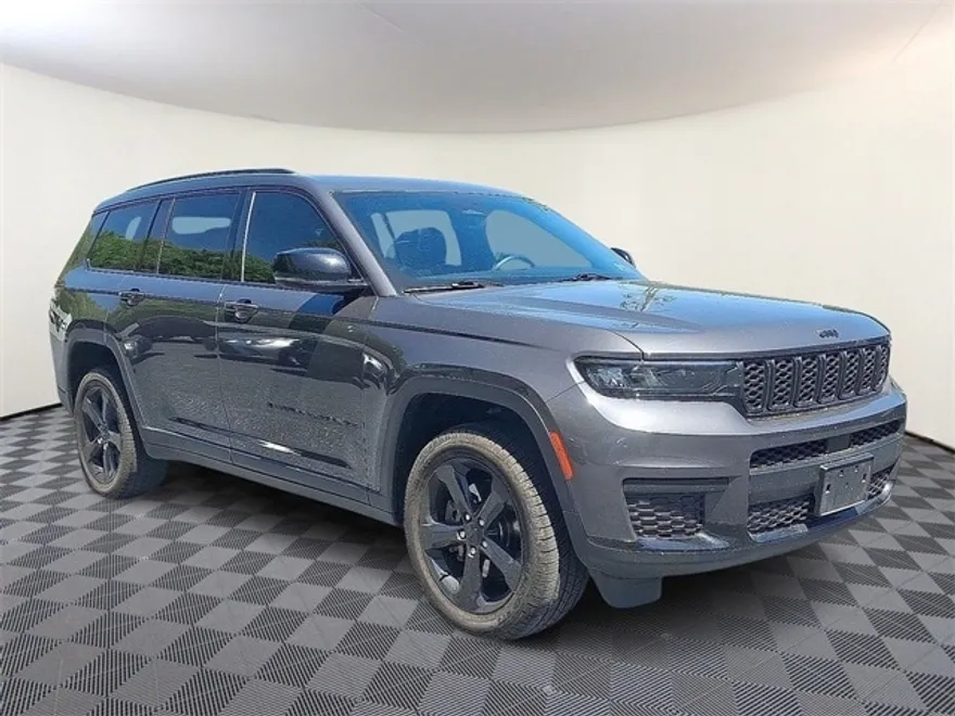 2022 Jeep Cherokee Laredo photo 1