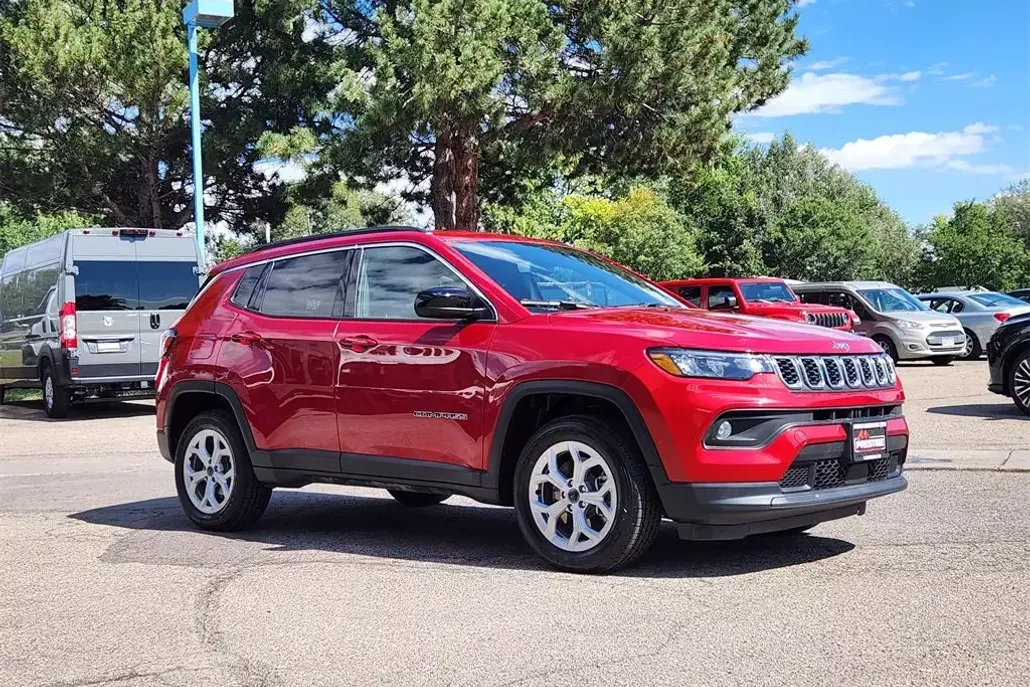 2025 Jeep Compass Latitude photo 1