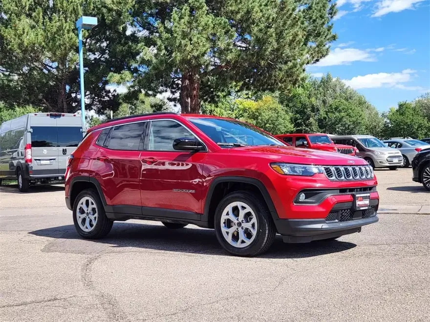 2025 Jeep Compass Latitude photo 1