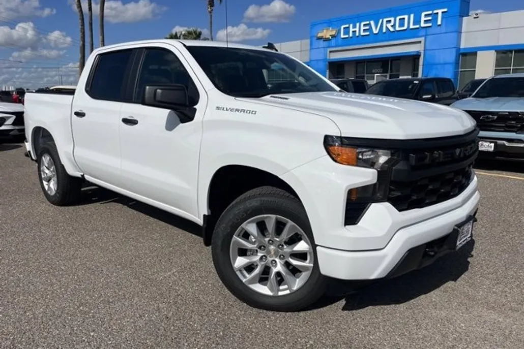 2026 Chevrolet Silverado 1500 Custom photo 1