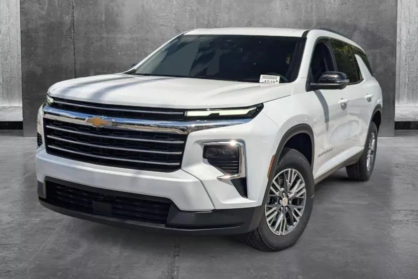 2025 Chevrolet Traverse photo 1