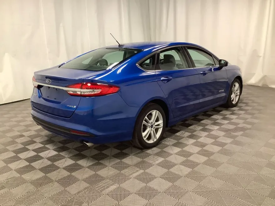 2018 Ford Fusion Hybrid S photo 1