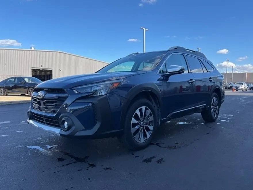 2024 Subaru Outback Touring XT photo 1
