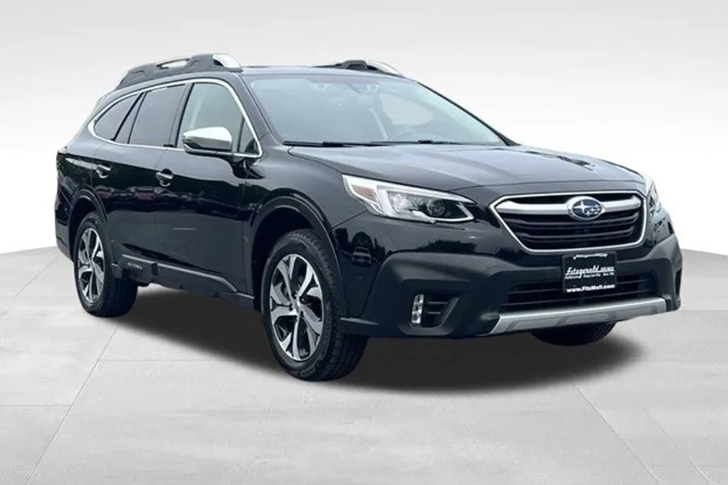 2022 Subaru Outback Touring XT photo 1