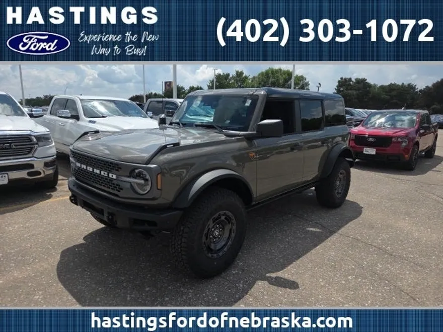 2025 Ford Bronco Badlands photo 1