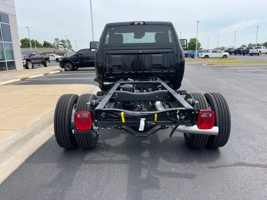 2025 Ram 4500 Tradesman photo 1