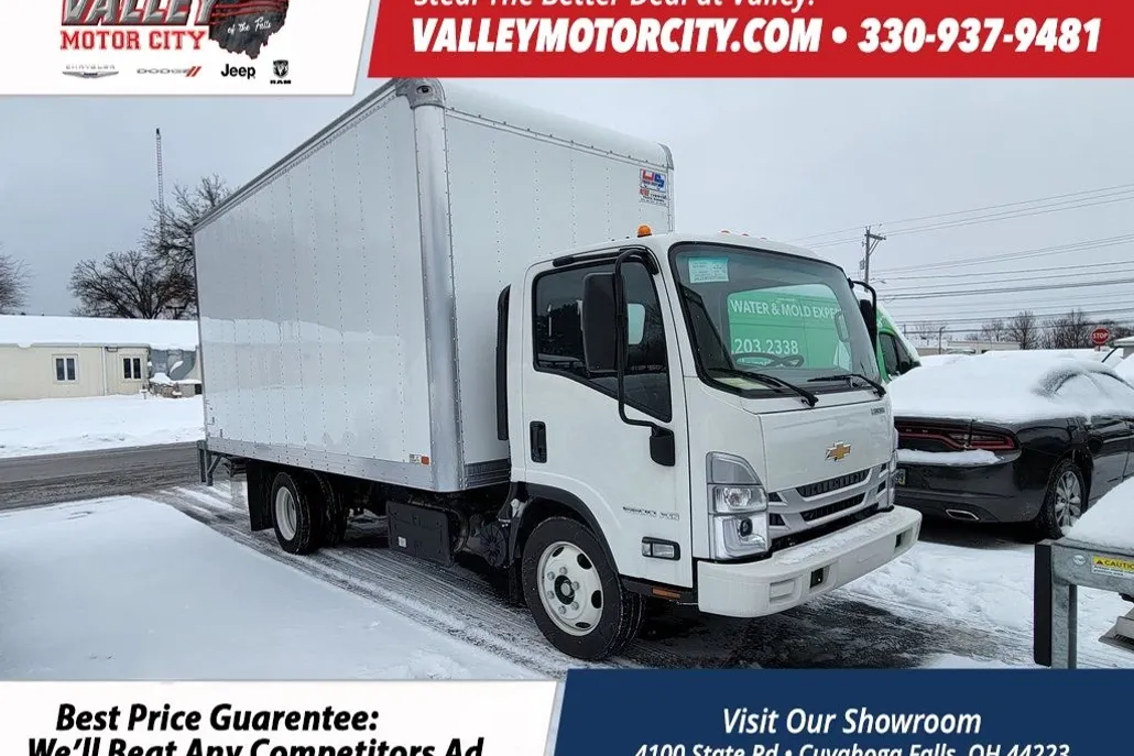 2023 Chevrolet Silverado Base photo 1