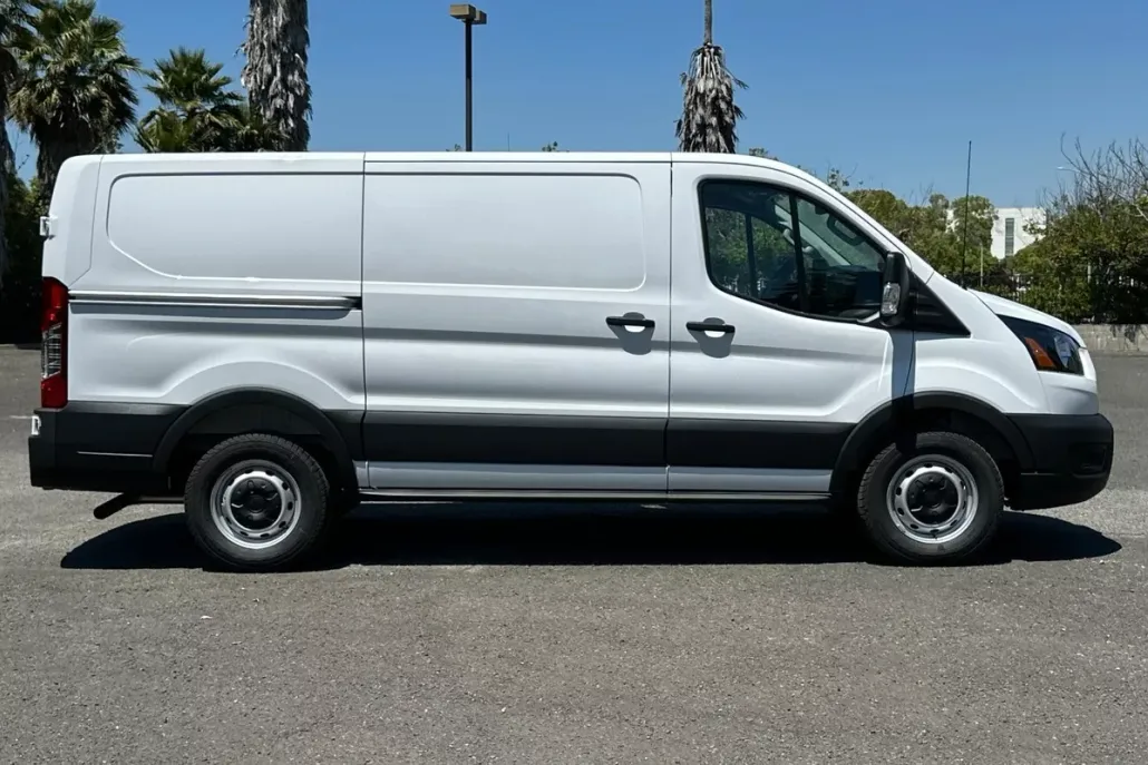 2025 Ford Transit photo 1