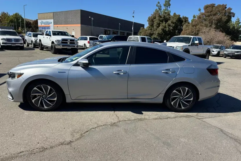 2020 Honda Insight Touring photo 1