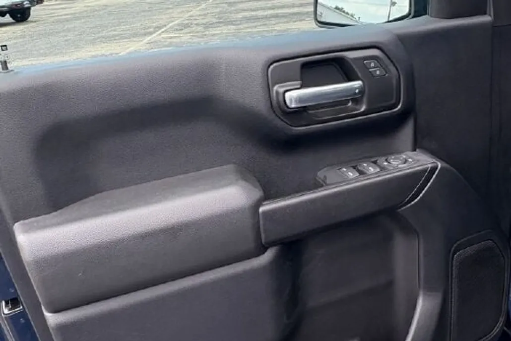 2022 Chevrolet Traverse Cloth photo 1