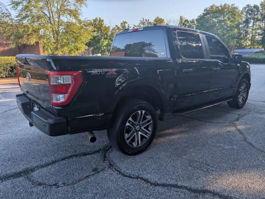 2022 Ford F-150 XL photo 1