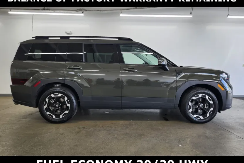 2025 Hyundai Santa Fe SEL photo 1