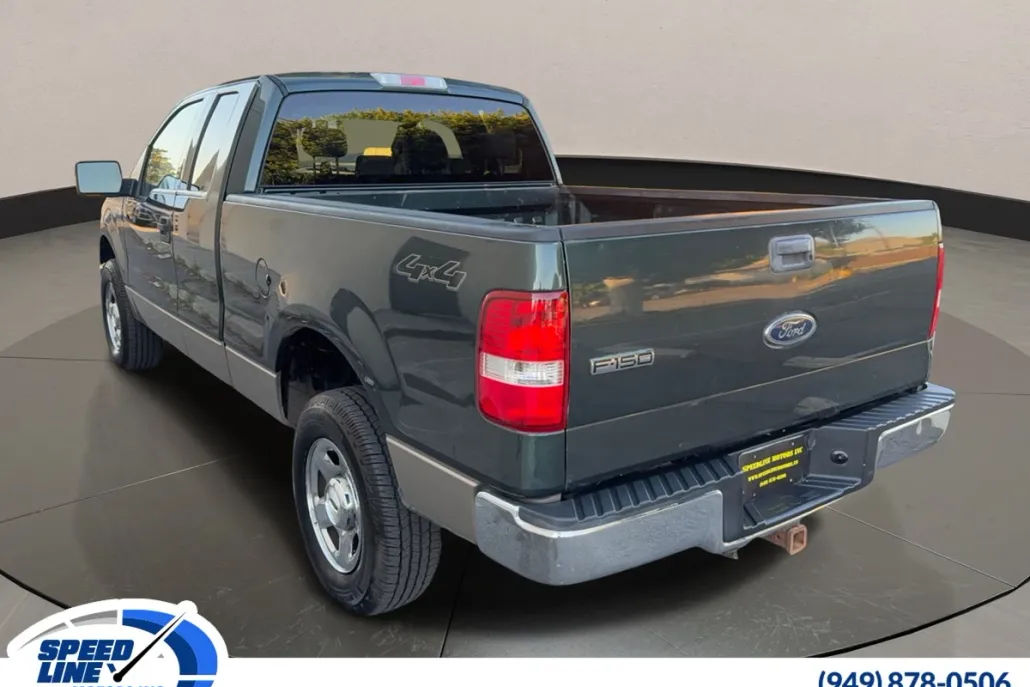 2004 Ford F-150 XLT photo 1