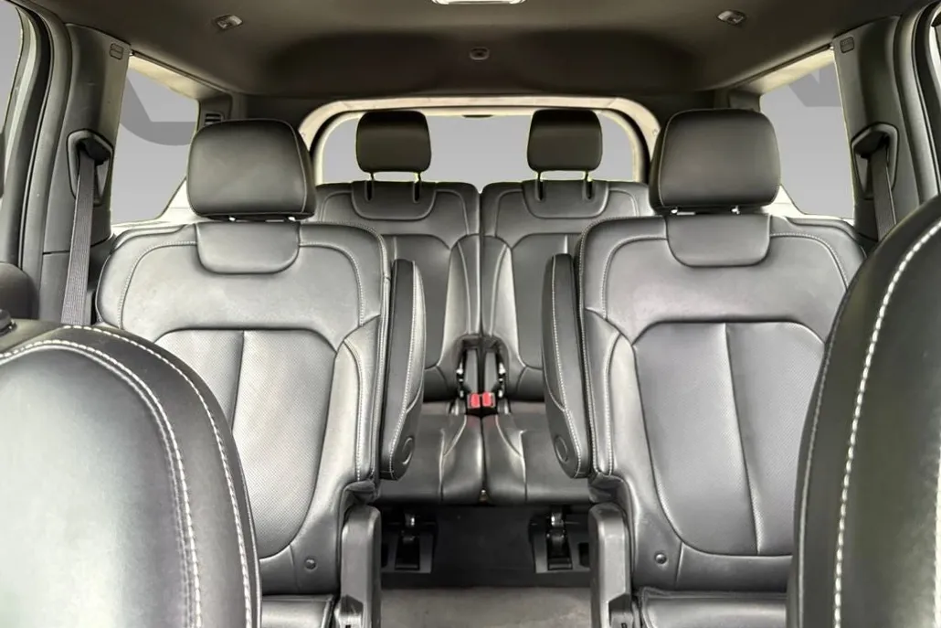 2024 Jeep Grand Cherokee Limited photo 1