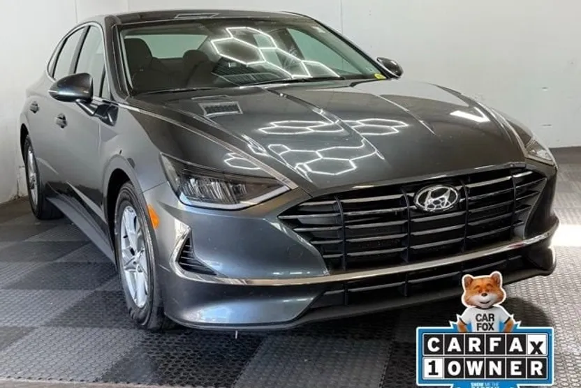 2023 Hyundai Sonata SE photo 1