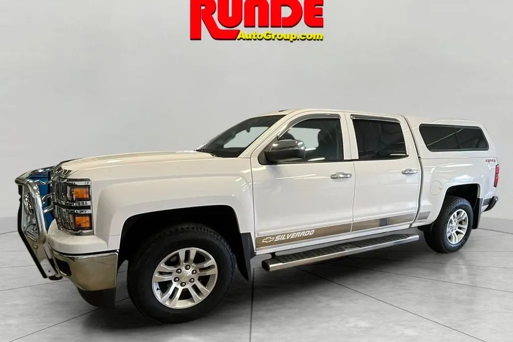 2015 Chevrolet Silverado 1500 LT photo 1