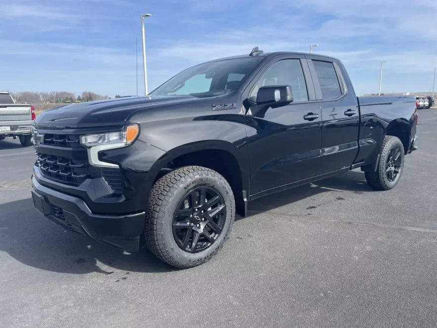 2025 Chevrolet Silverado 1500 RST photo 1