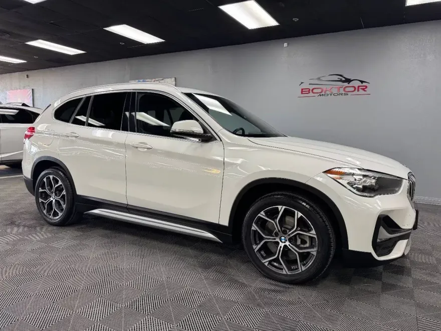 2020 Bmw X1 XDrive28i photo 1
