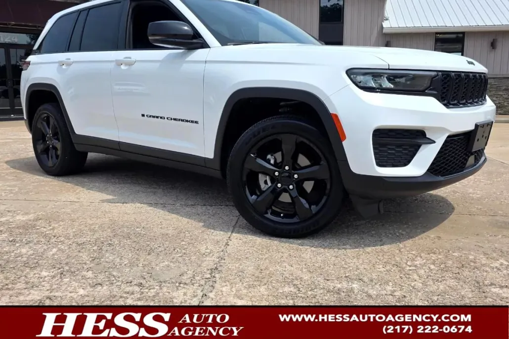 2024 Jeep Grand Cherokee Altitude photo 1
