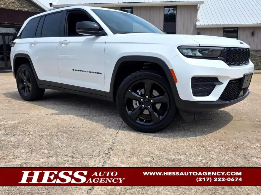 2024 Jeep Grand Cherokee Altitude photo 1