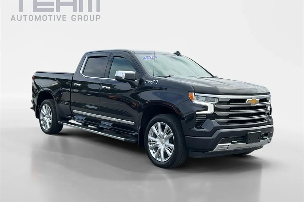 2023 Chevrolet Silverado 1500 High Country photo 1
