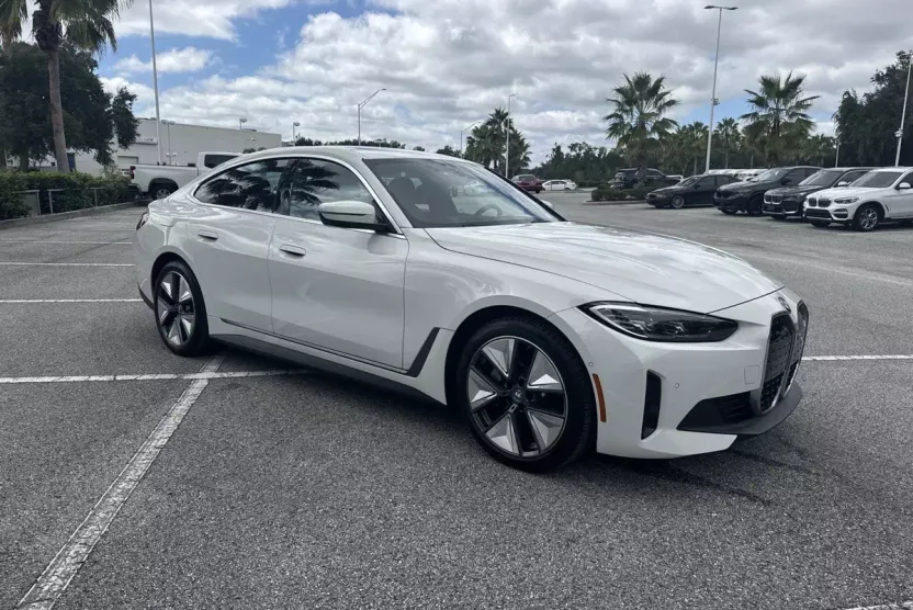 2023 Bmw i4 eDrive35 photo 1