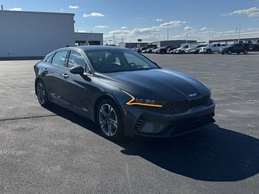 2024 Kia K5 EX photo 1