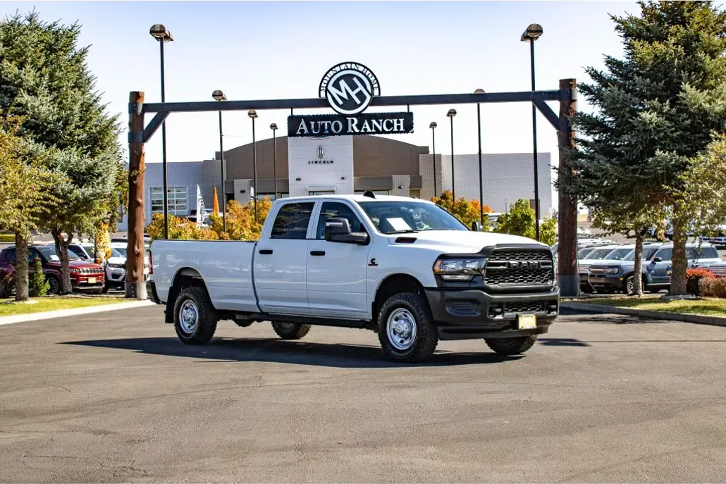 2024 Ram 2500 Tradesman photo 1