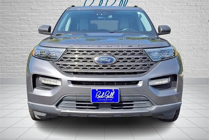 2021 Ford Explorer XLT photo 1