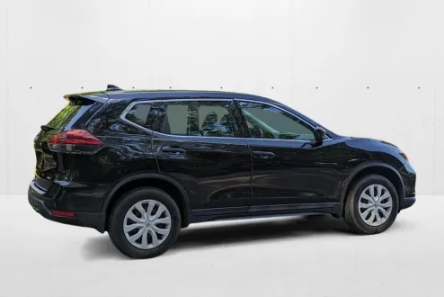 2018 Nissan Rogue S photo 3