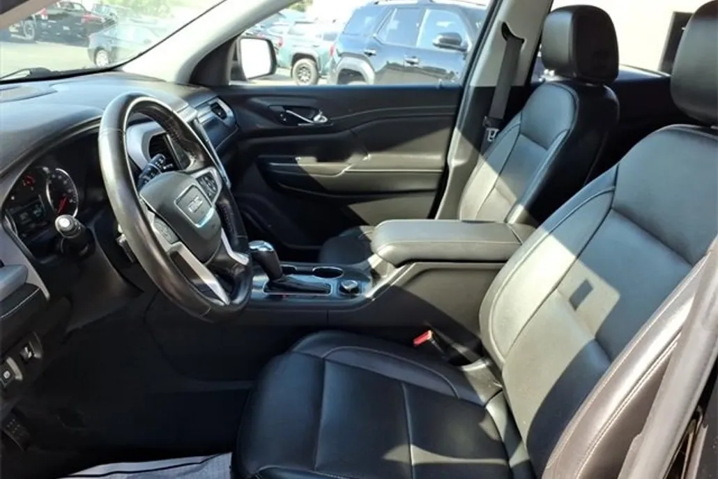 2019 Gmc Acadia SLT photo 1