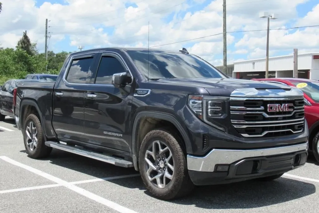 2022 Gmc Sierra 1500 SLT photo 1