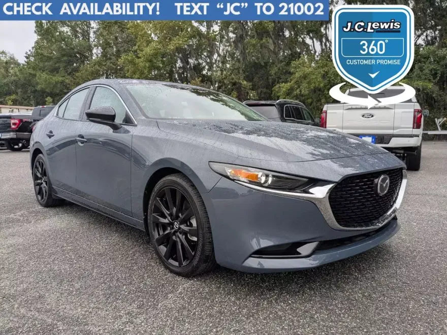 2025 Mazda Mazda3 2.5 s Carbon photo 1