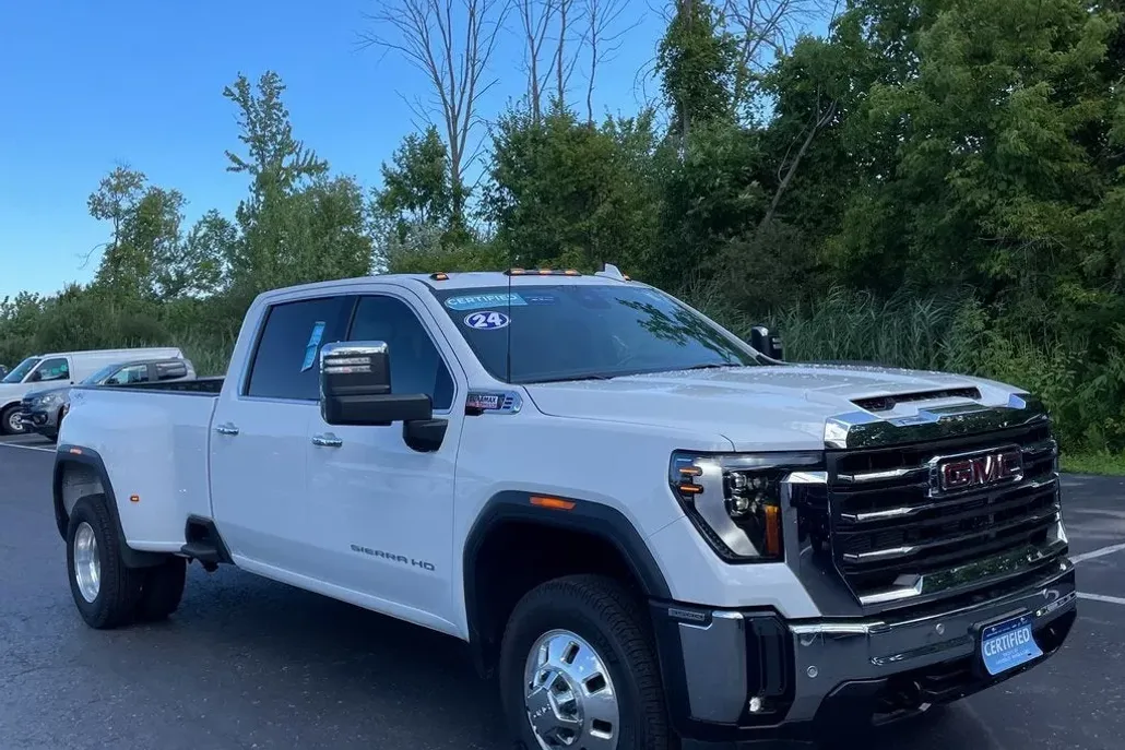 2024 Gmc Sierra 3500 HD SLT photo 1