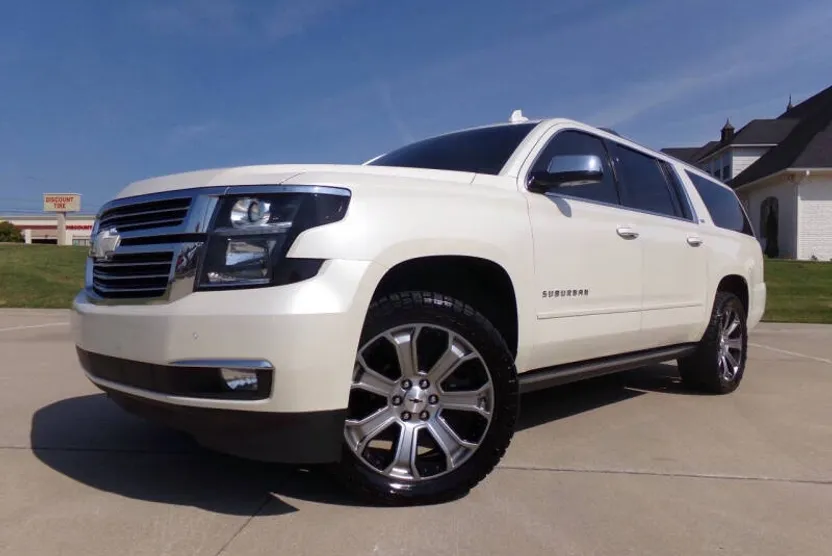 2015 Chevrolet Suburban LTZ photo 1