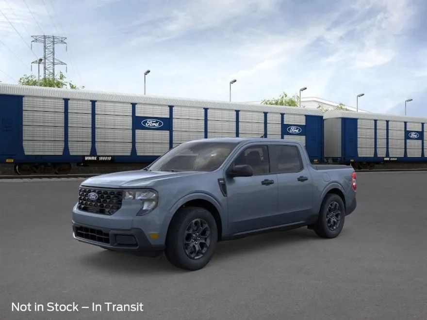 2025 Ford Maverick XLT photo 1