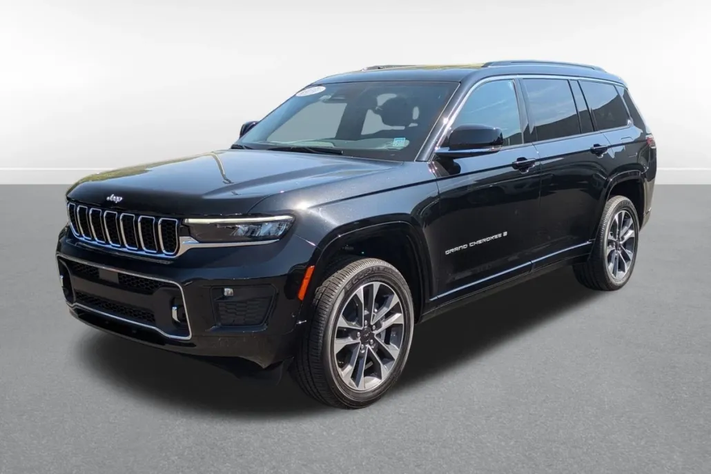 2025 Jeep Grand Cherokee Overland photo 1