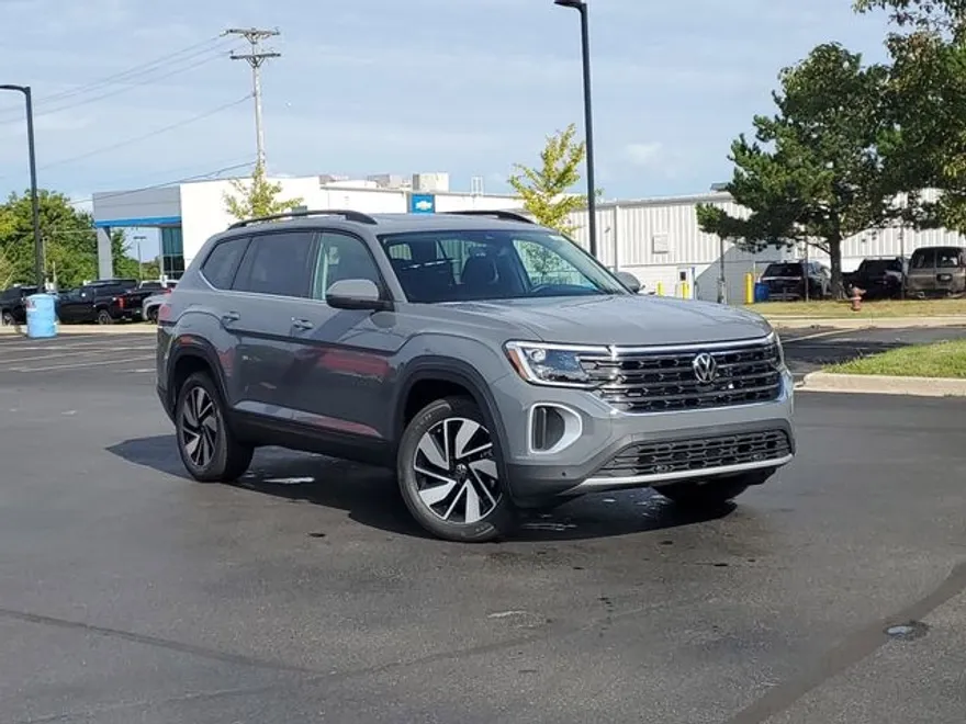 2026 Volkswagen Atlas SE Technology photo 1