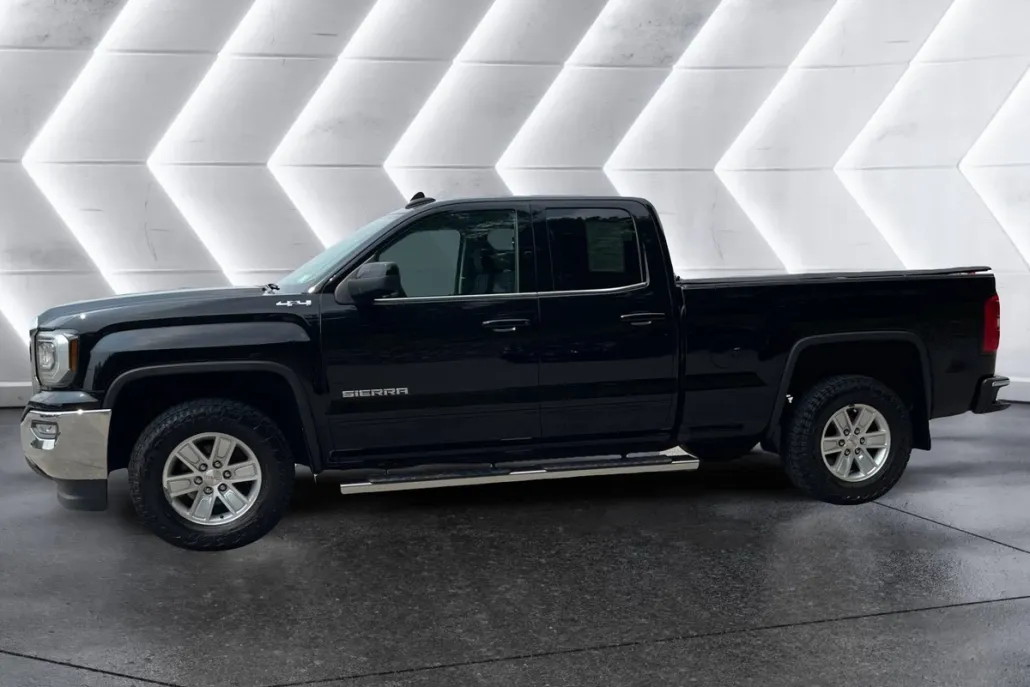 2018 Gmc Sierra 1500 SLE photo 1
