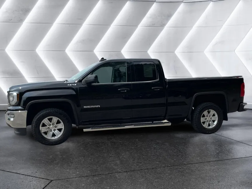 2018 Gmc Sierra 1500 SLE photo 1