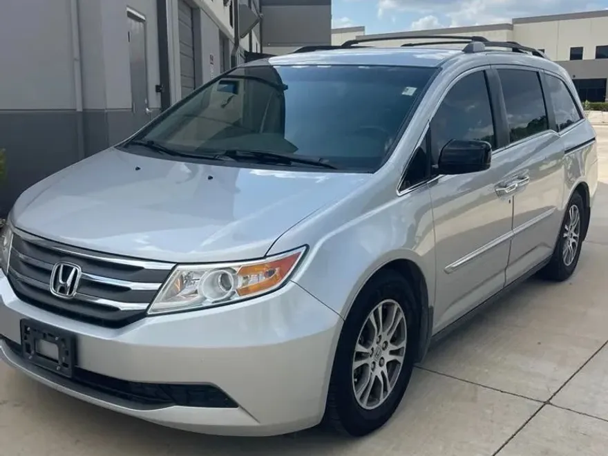 2012 Honda Odyssey EX photo 1