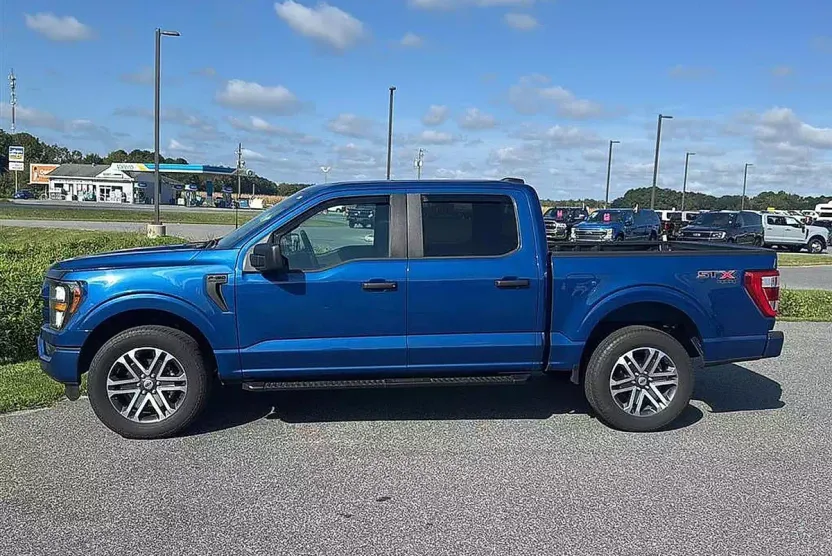 2023 Ford F-150 XL photo 1
