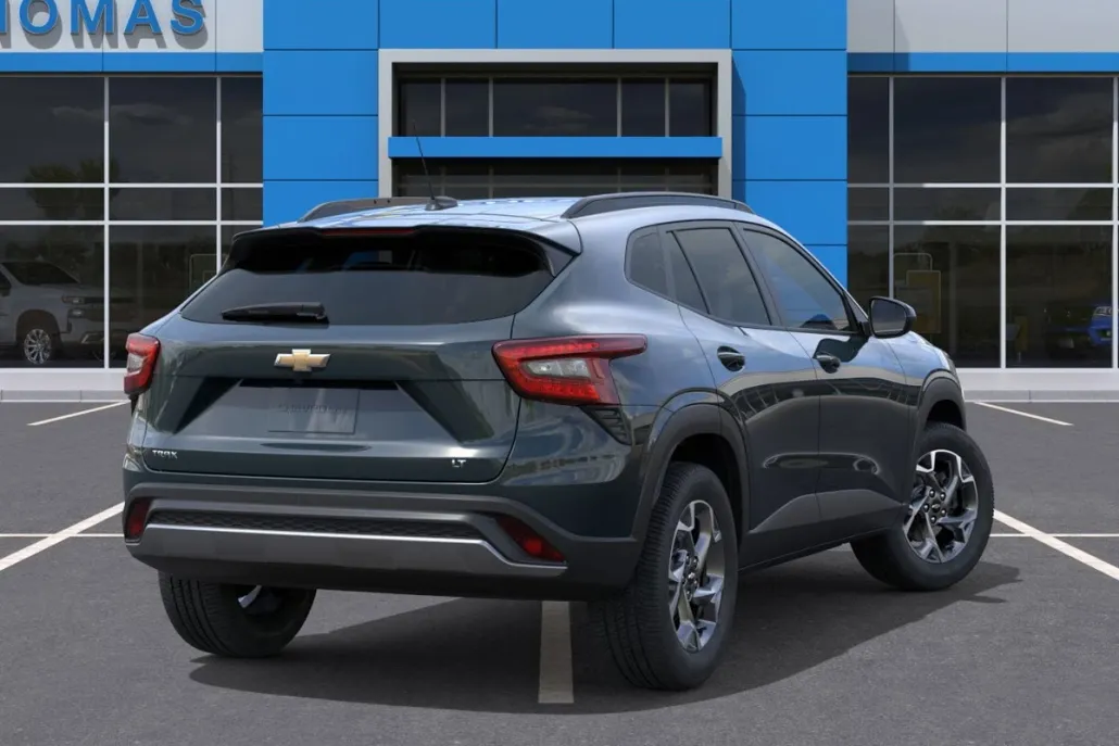 2026 Chevrolet Trax LT photo 1