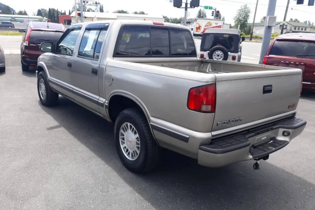 2000 Gmc Sonoma SLS photo 1