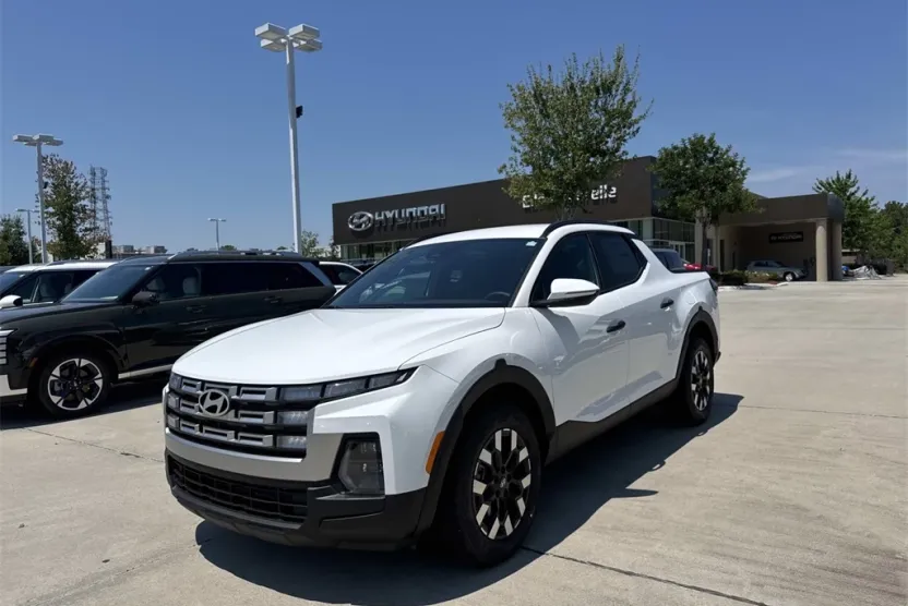 2026 Hyundai Santa Cruz SEL photo 1