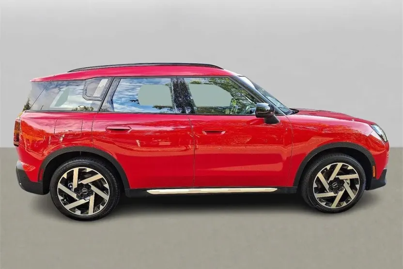 2025 Mini Countryman S photo 1